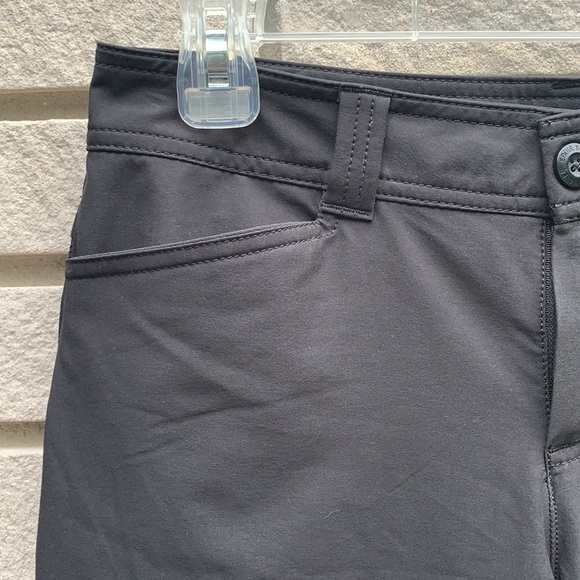 Eddie Bauer Black Performance Material Hiking/Bermuda Shorts Size 2 - Picture 3 of 8